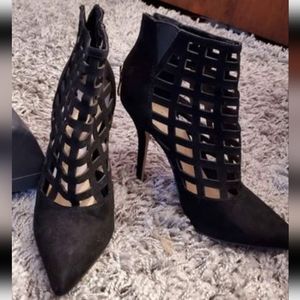 Cage heels